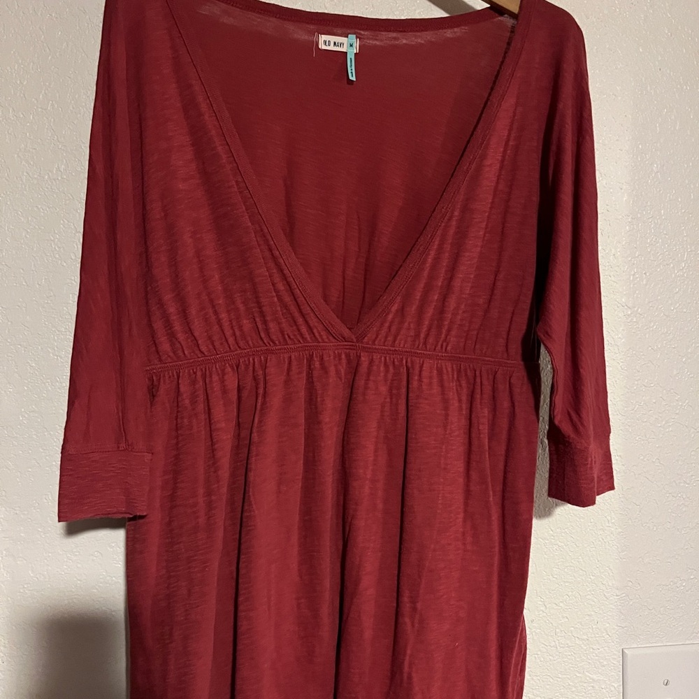 OLD NAVY V-Neck Women's Top - Medium